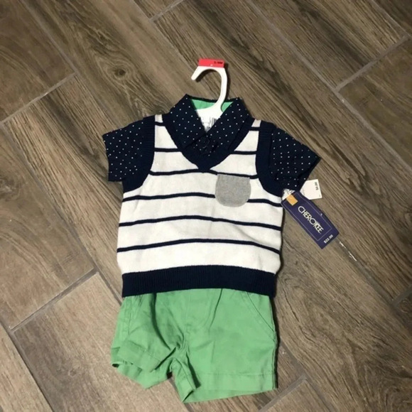 Sweater vest/ button up shirt and shorts set 3-6M - Picture 1 of 4